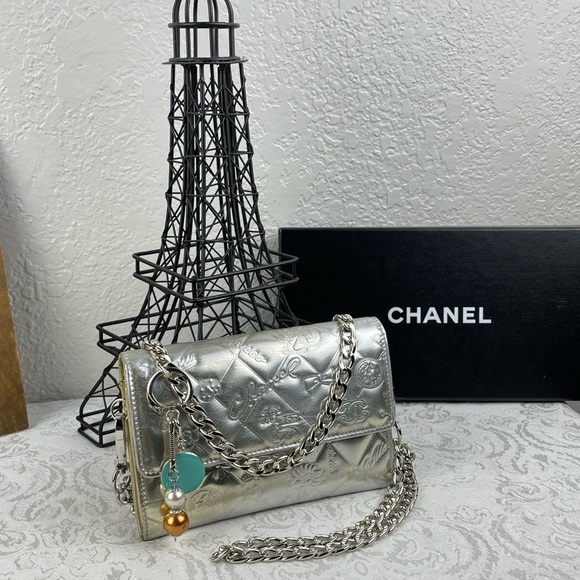 COPY - ✅CHANEL✅ RARE Authentic CC Logo Quilted Long Chain Wallet - Picture 2 of 15